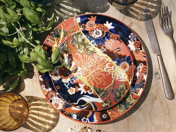 Komplet talerzy na 6 osób (18 el) Arca Italy - Japan Red Garden Komplet talerzy na 6 osób (18 el) Arca Italy - Japan Red Garden