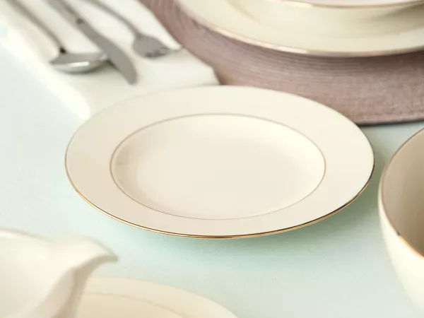 Talerz deserowy 20 cm Altom Design - MariaPaula Ecru ZŁOTA LINIA 23011 (Klasyka / Nova) Talerz deserowy 20 cm Altom Design - MariaPaula Ecru ZŁOTA LINIA 23011 (Klasyka / Nova)